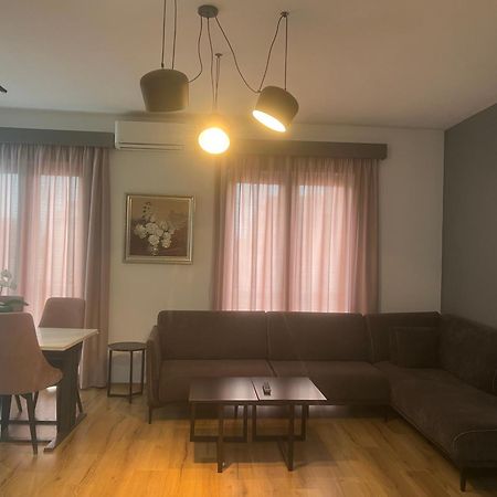 Tirana Lux Apartments Екстер'єр фото