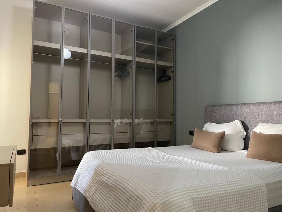 Tirana Lux Apartments Екстер'єр фото
