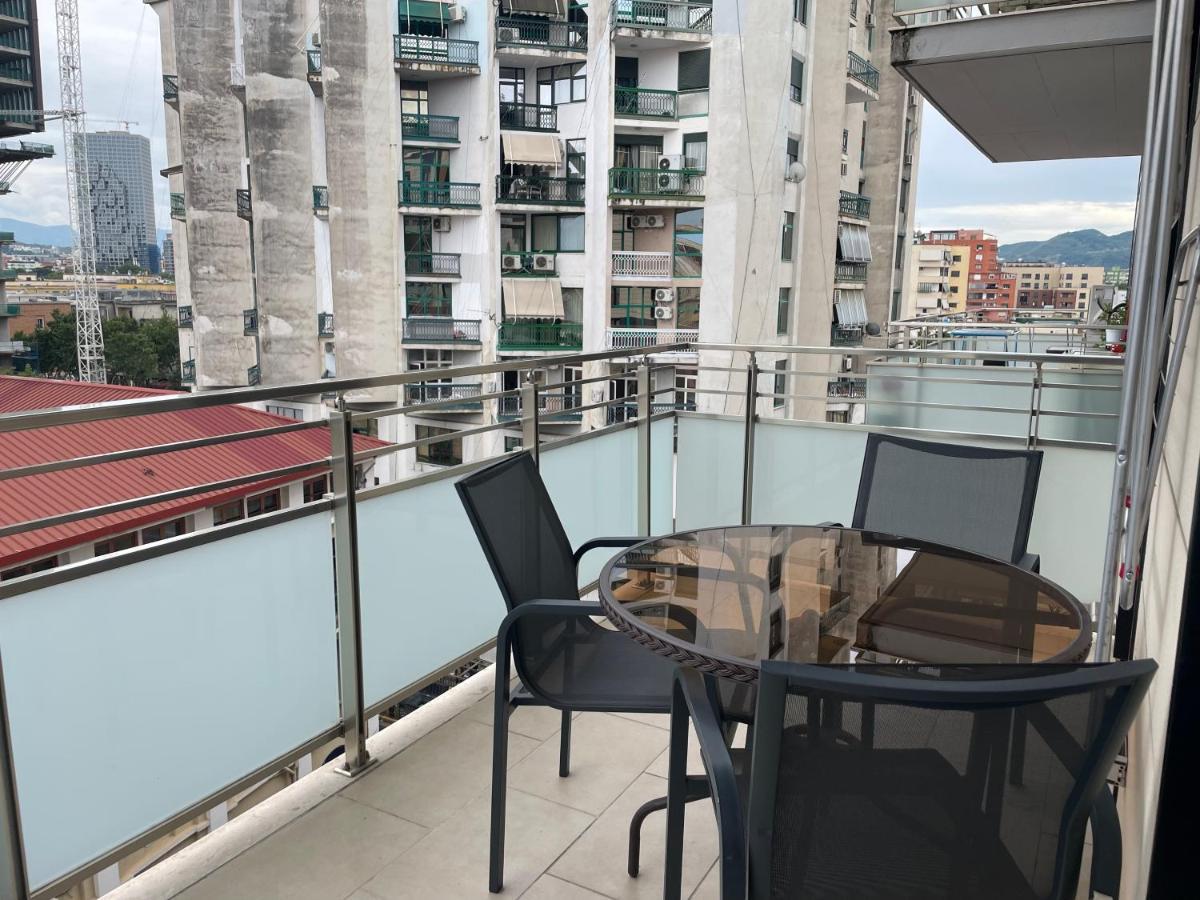 Tirana Lux Apartments Екстер'єр фото