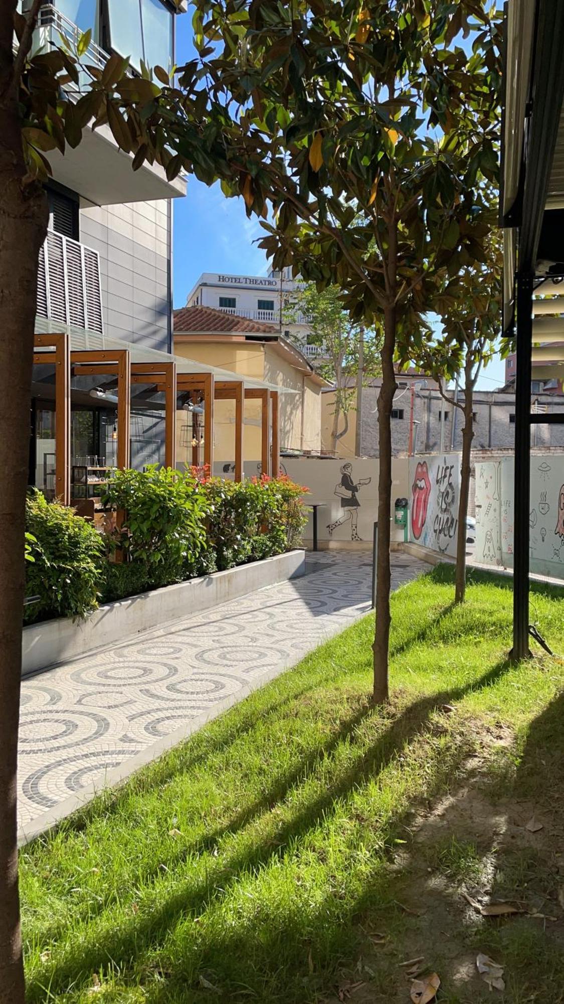 Tirana Lux Apartments Екстер'єр фото