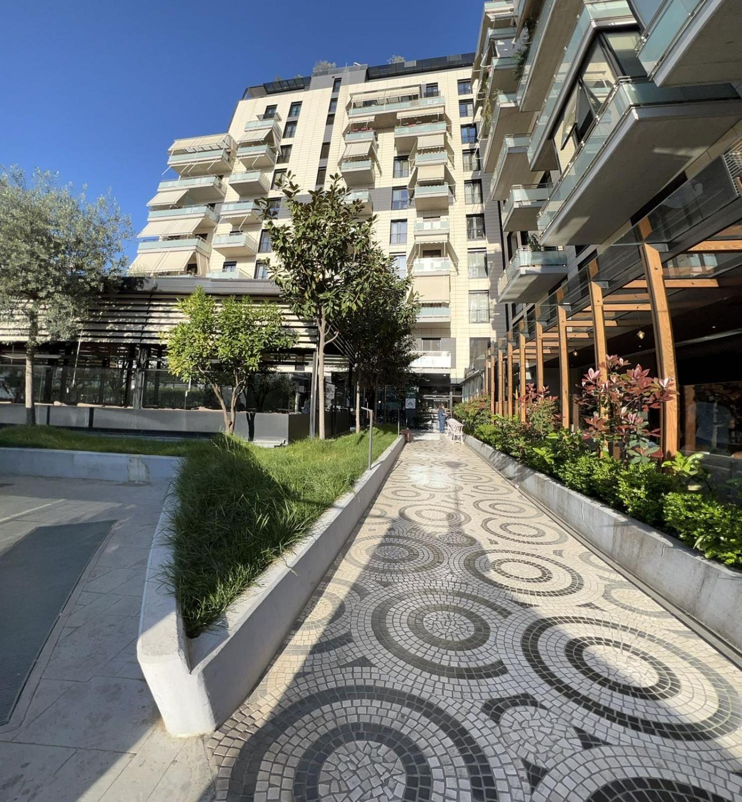 Tirana Lux Apartments Екстер'єр фото
