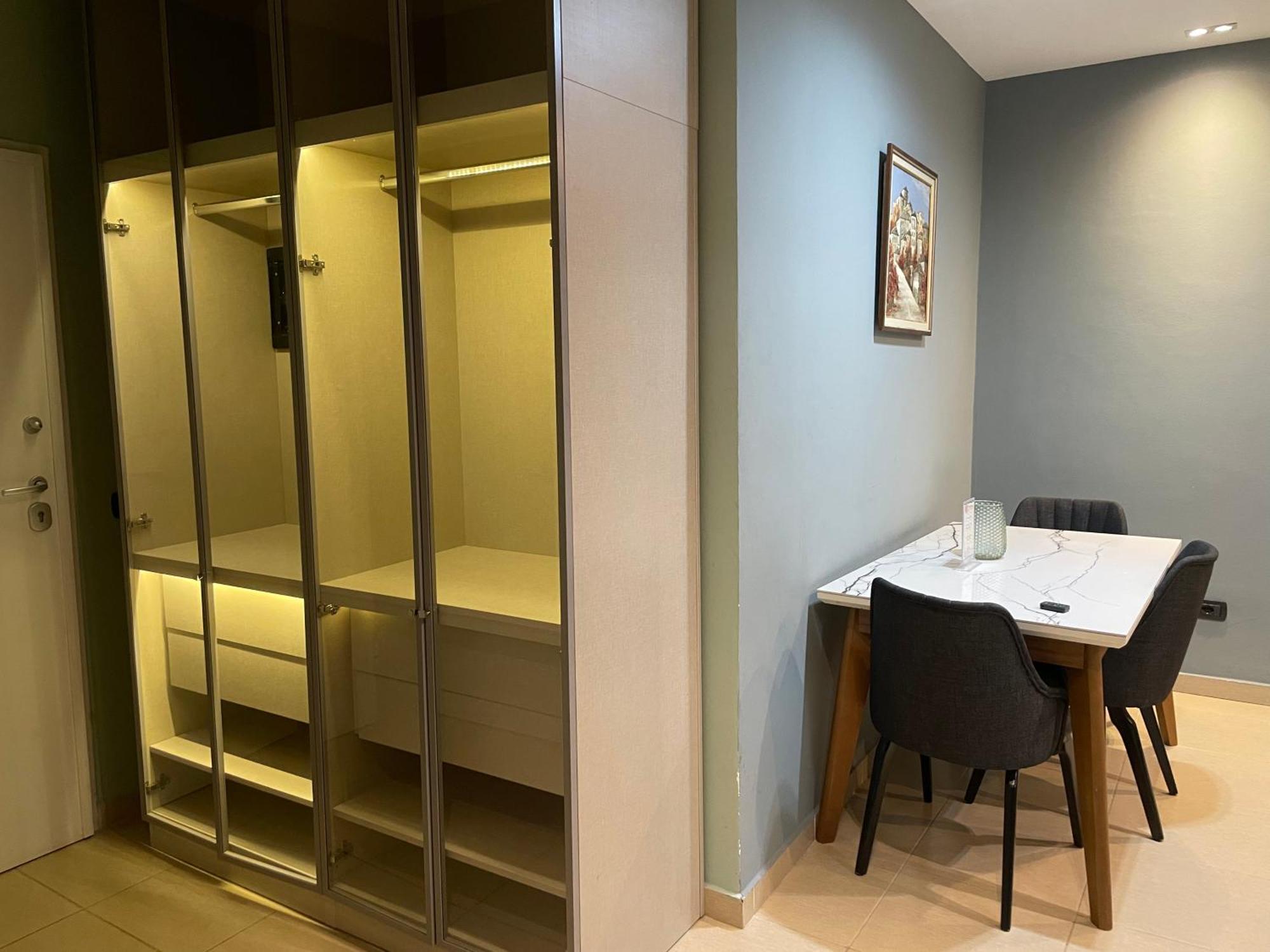 Tirana Lux Apartments Екстер'єр фото