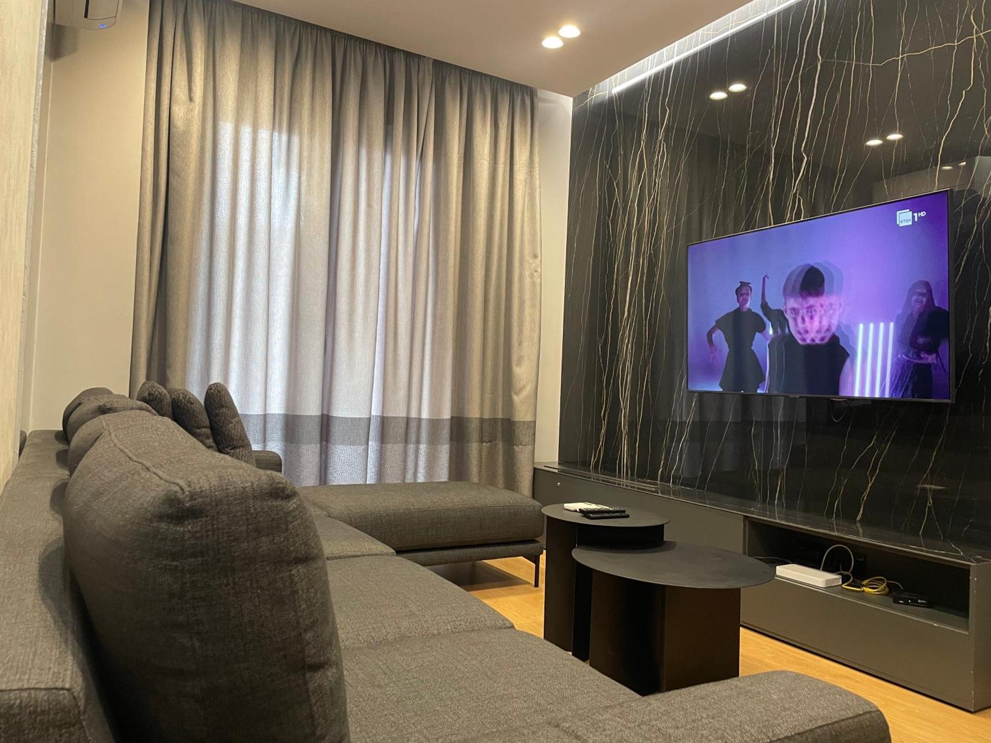 Tirana Lux Apartments Екстер'єр фото