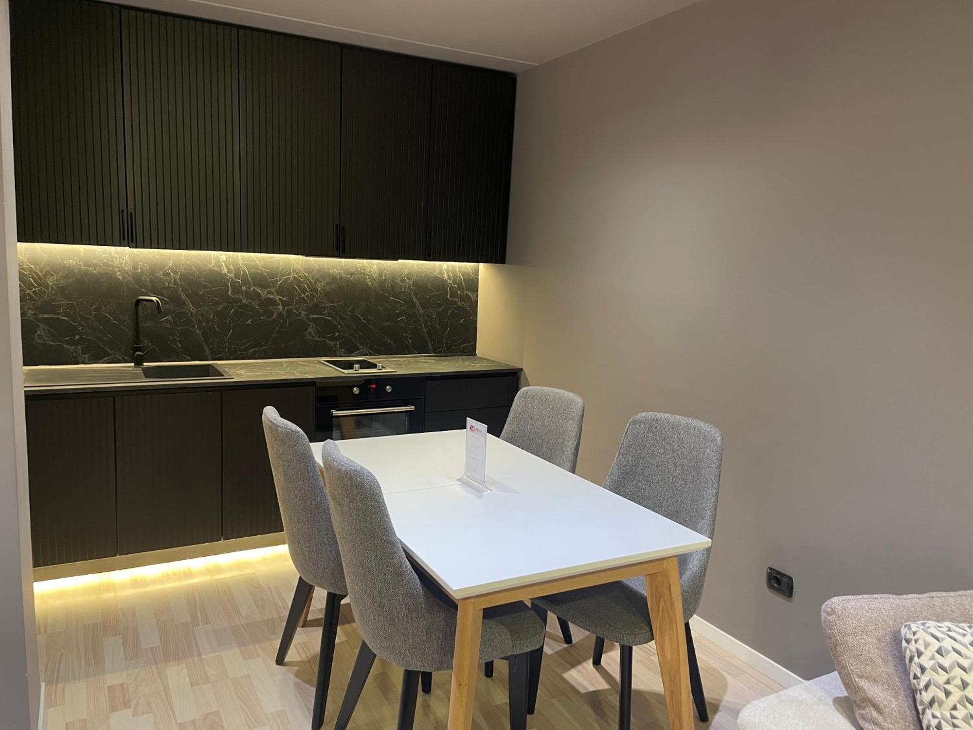 Tirana Lux Apartments Екстер'єр фото