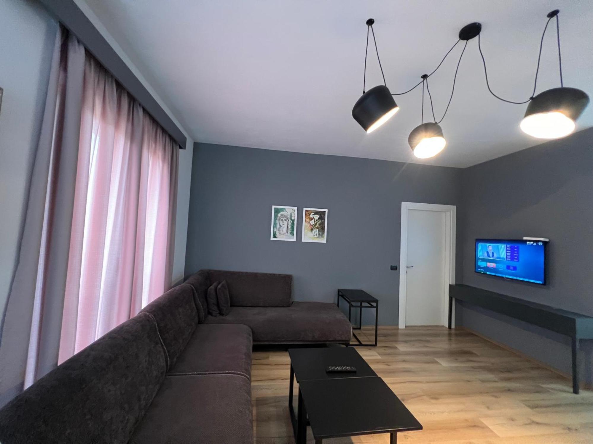Tirana Lux Apartments Екстер'єр фото